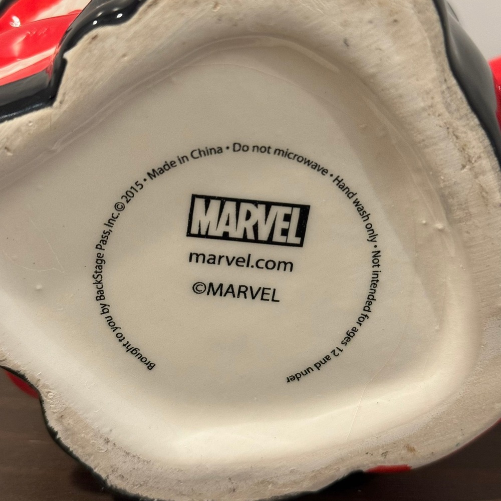 Marvel Venom 3D Molded Ceramic Coffee Mug 2015 Loot Crate Exclusive 16oz Black - Picture 5 of 6